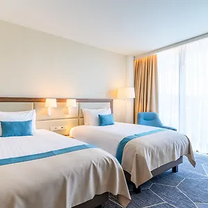 Crowne Plaza By Ihg Otel